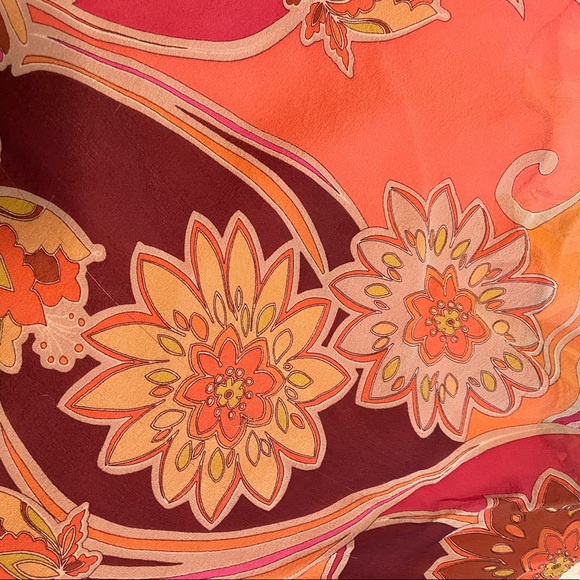 Silk Halter Top Size 8 - Picture 3 of 3